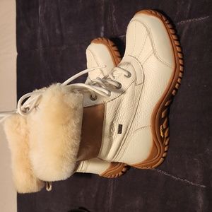 Ugg snow boots